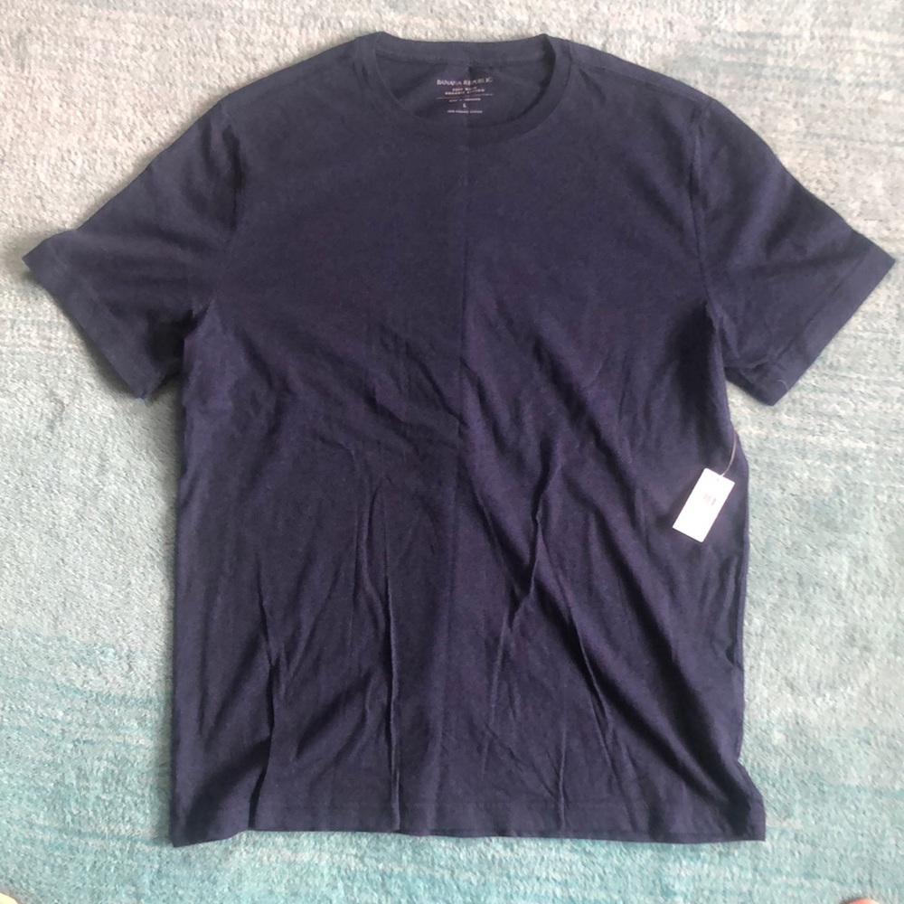 Banana Republic Soft Wash Organic Cotton Tee. Large NWT